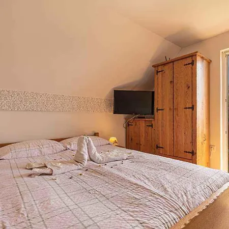 In - Dolenjska Bela Krajina Unter- Weisskrain 35158 Apartment